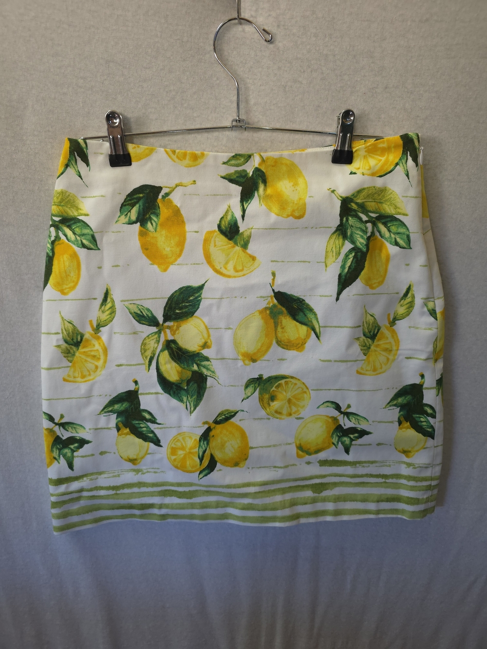 Talbots White Mini Skirt with Yellow Lemon Print